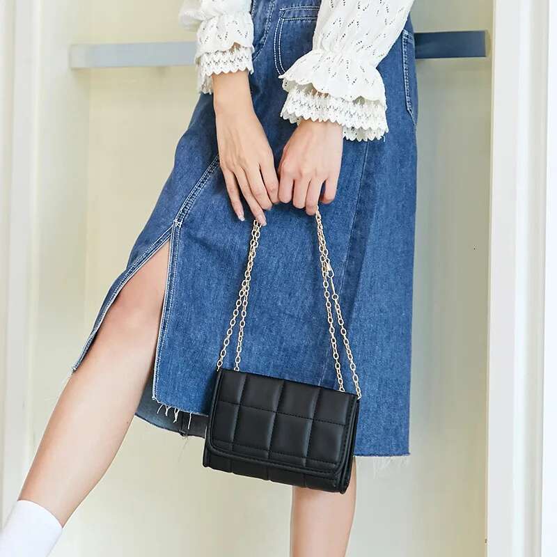 Designer Bag New Korean Checkered Diamond Chain One Shoulder Small Square Bag Fashion Casual Crossbody Pillow Bag Bags For Women