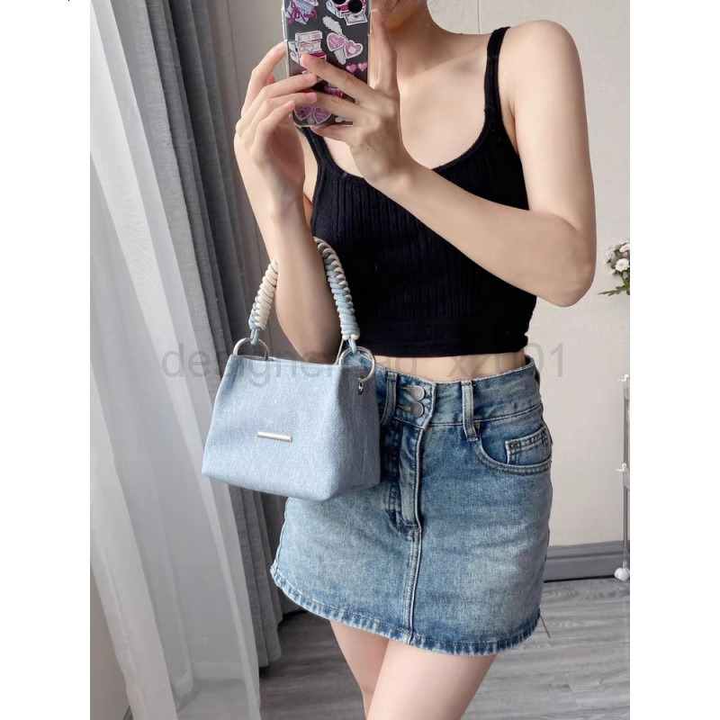 Classic Designer Bag Fashion 10a Top Nikiduncks Woman Handbagevening Bags Soft Handheld Bucket Highend Texture Niche Design Simple and