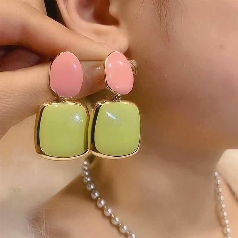 Personality Exaggeration Guitar Stud Earrings Wen White/Green/Purple Patchwork Comparison Earrings Square Round Party Jewelry X241106