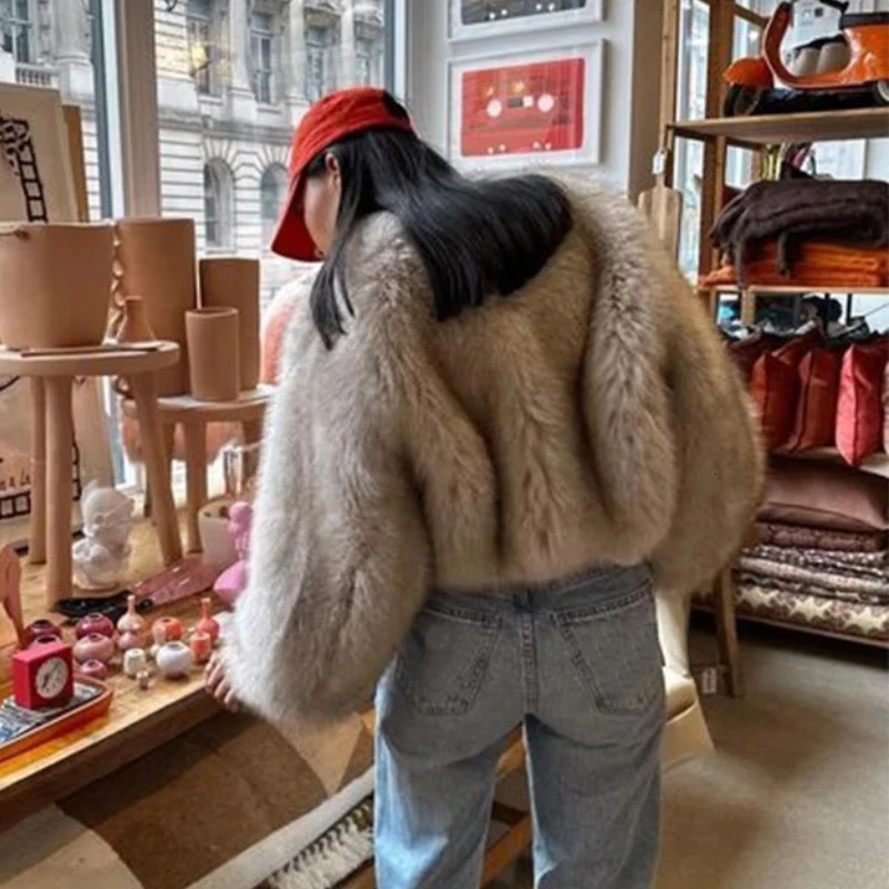 Lconic Street Fashion y Gardient Cropped Faux Fur Coat Women Winter Cool Girls Fluffy Short Jacket 241104