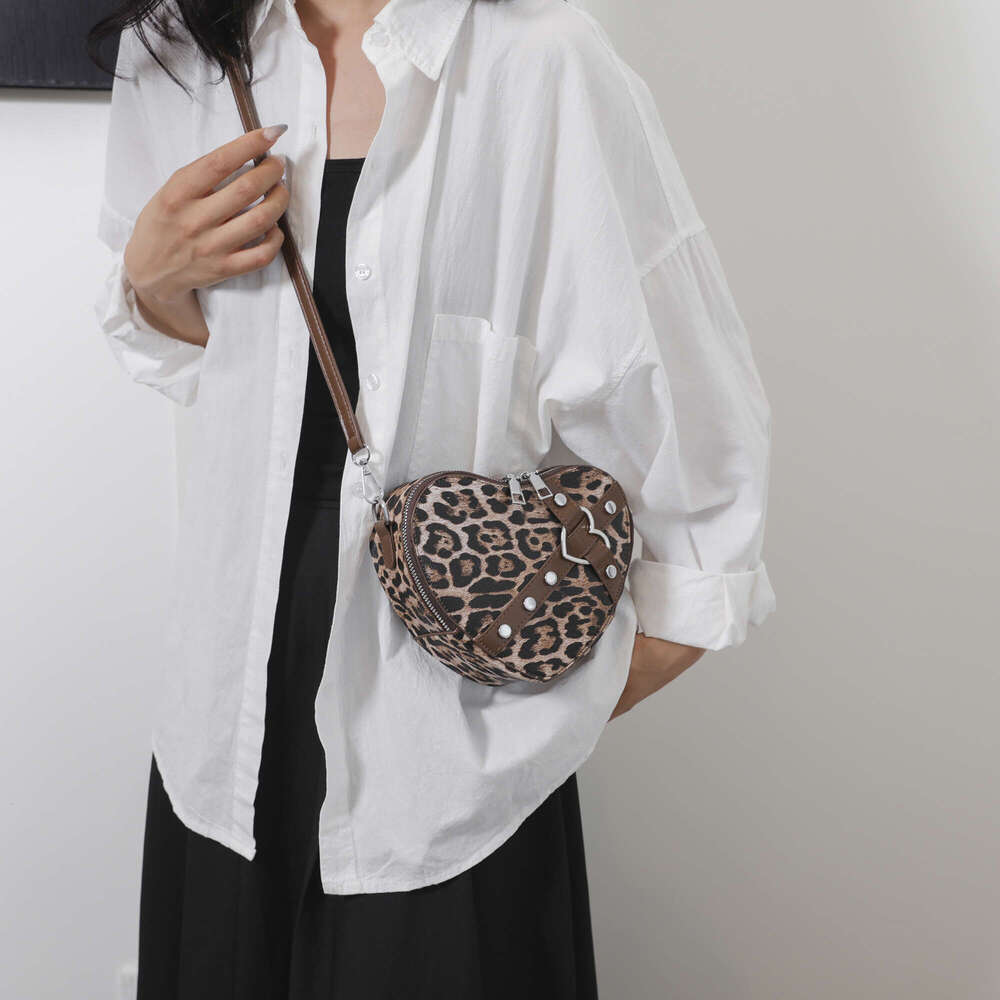Designer Bag Summertime High-Class Feeling Small Exquisite Bag Woman 2024 New Leopard-Print Love Bag Messenger Bag
