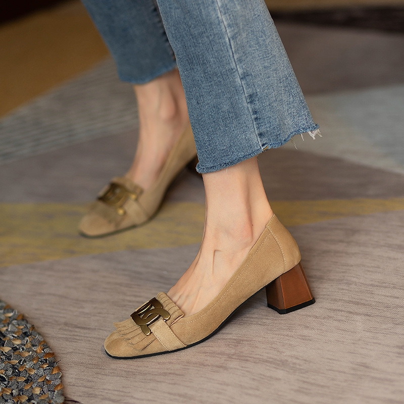 New Spring 2024 Square Head Metal Buckle Coarse Custom Shoes for Women, Middle Heel, Shallow Mouth Matte Tassel Bean Shoes