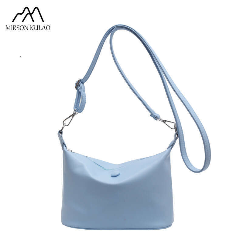 Fashion Single Shoulder 2024 New Autumn And Winter Niche Commuting Simple Crossbody Bag Designer Style