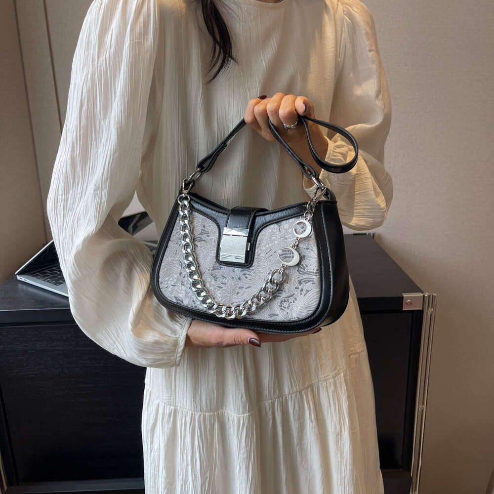 Designer Bag This Is A Light Luxury High-End Sense Bag, Fashion Simple Casual Everything, And Chain Design, Suitable For Going Out Shopping,