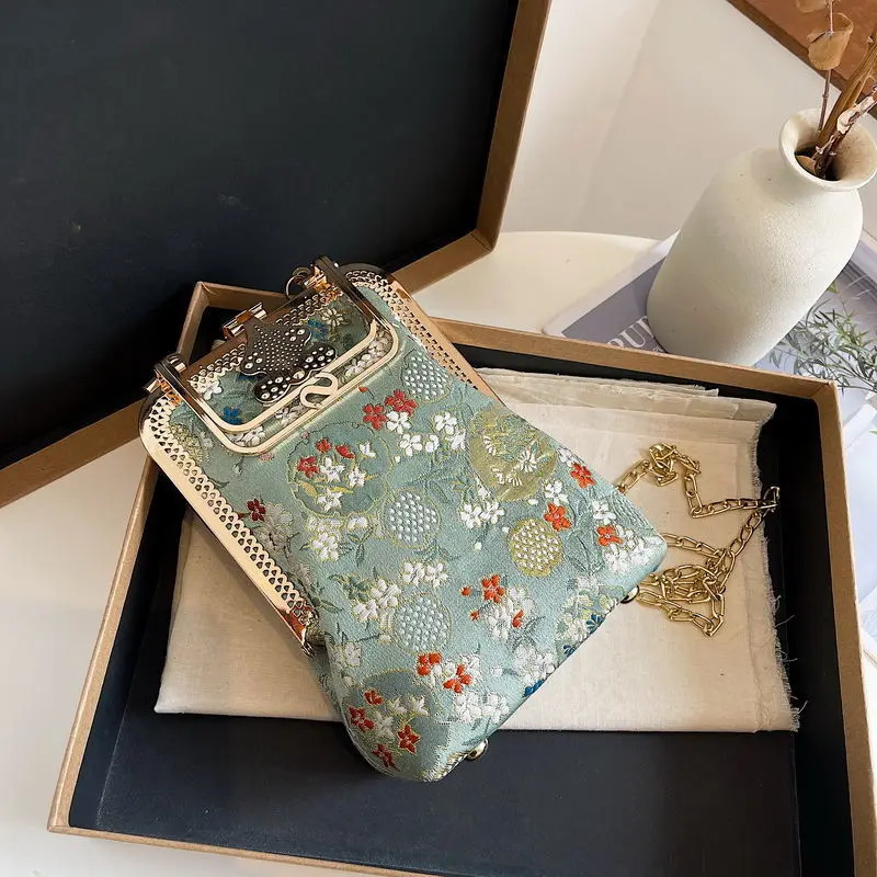 Strawberry Womens Handbag Wallet Handbag Phone Bag Cotton Canvas Retro Chain Womens Shoulder Cross Bag241106