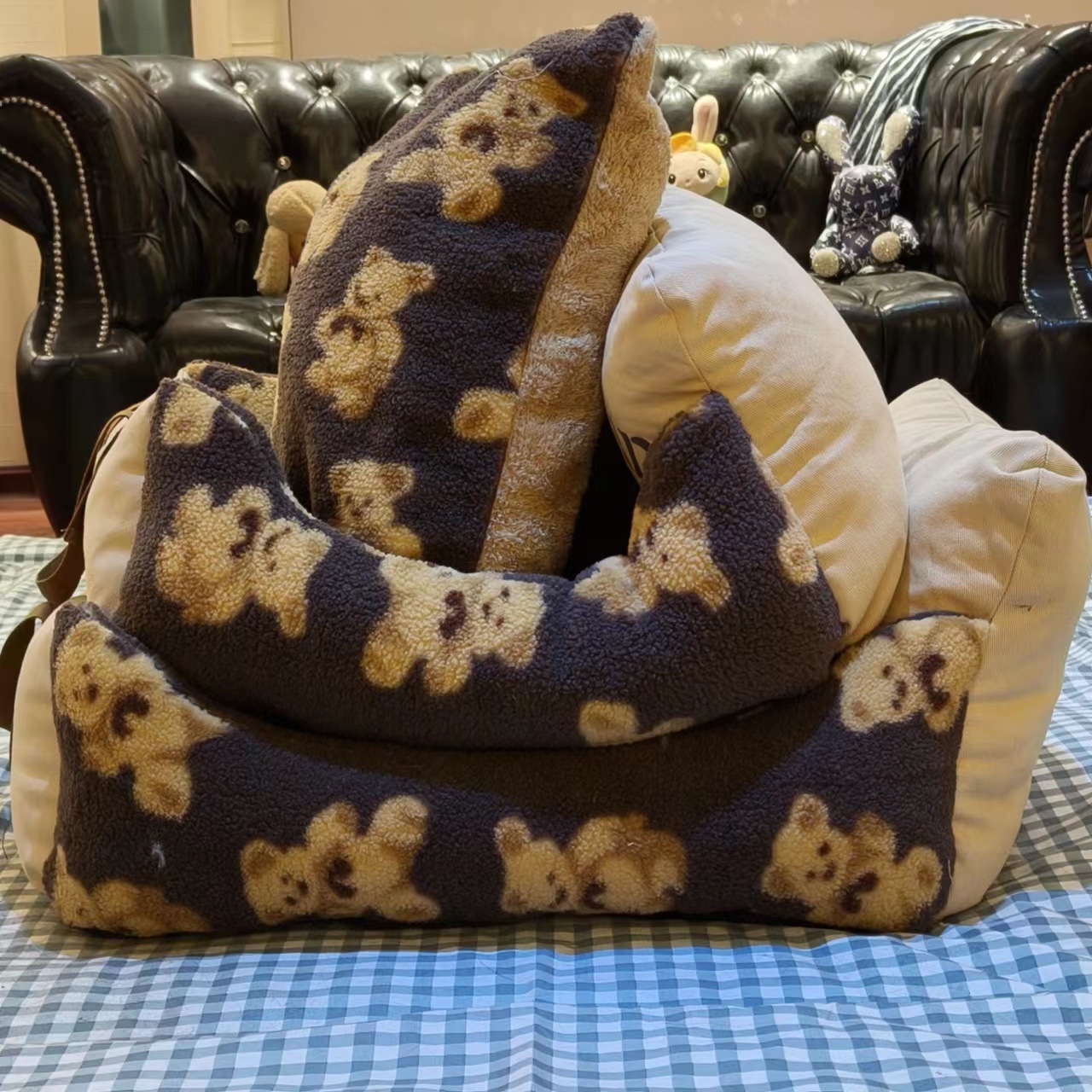Cat's Nest Dog's Nest Winter Warmth Dog Bed Four Seasons Universal Cotton Nest Mat Pet Bed Small Dog Winter Deep Sleep Thickened 525
