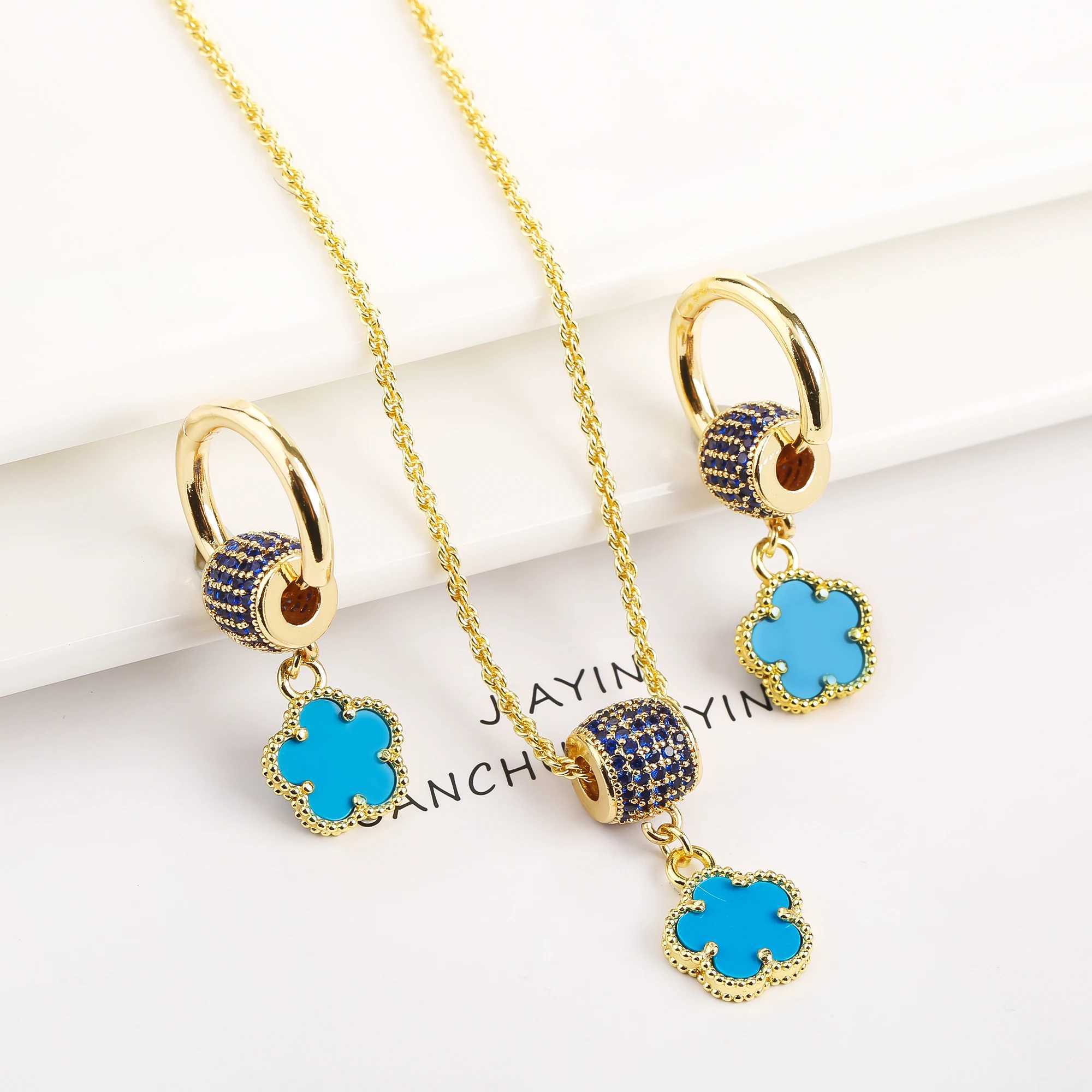 Luxurious shiny zirconia earrings suitable for fashion five leaf flower earrings necklace sets party jewelry and shampoos X241106