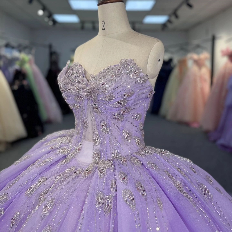 Lilac Shiny Quinceanera Dresses Ball Gown Sweetheart Beading Crystal Tull Lace-Up Backless Party Princess Sweet 16 Dress Vestidos 15 De Anos