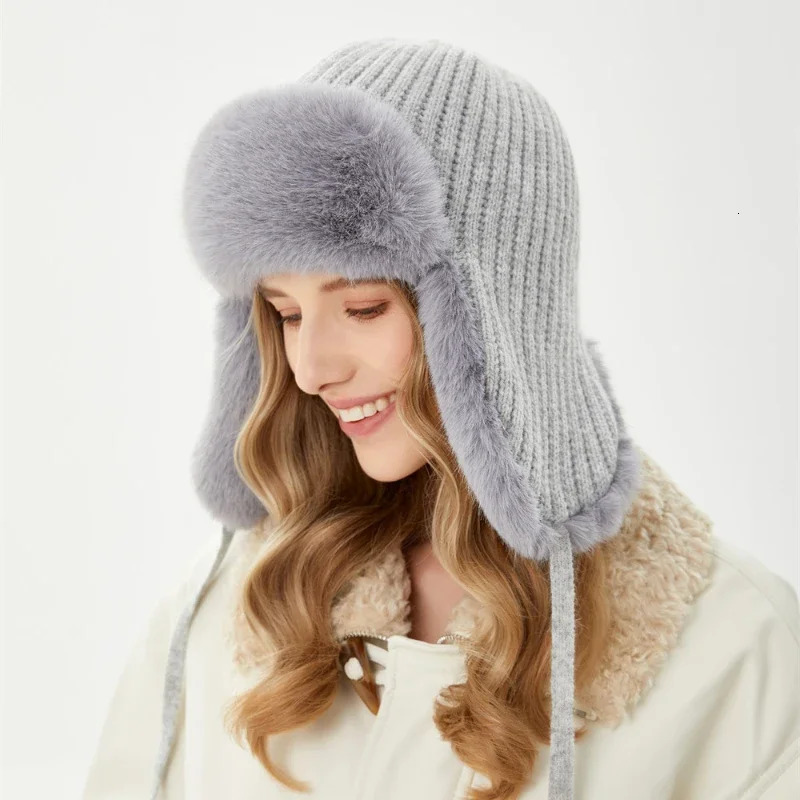 Gorros Winter Female Russian Ushanka Bomber Hat Pilot Trap Hat Artificial Rabbit Fur Earrings Snow Hat 241106