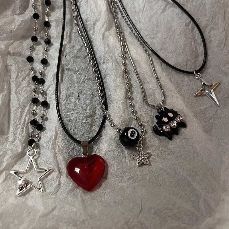 Retro fashion leather rope star pendant necklace suitable for mens antique silver jewelry accessories Y2k aesthetics X241106