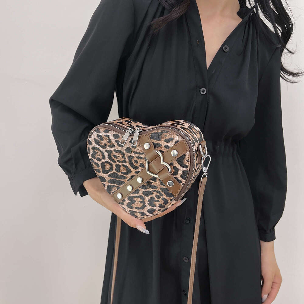 Designer Bag Summertime High-Class Feeling Small Exquisite Bag Woman 2024 New Leopard-Print Love Bag Messenger Bag