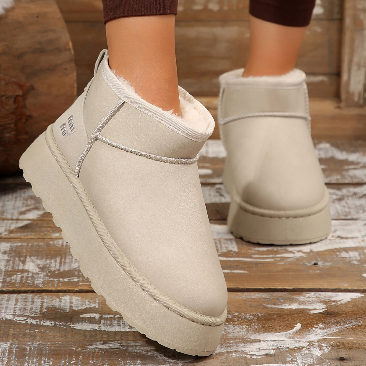 2025 New Designer Outdoor Snow Women's Thick Bottom Warm Plush Cotton Shoes Thickened Winter Women's Flat Shoes Anti Slip Botas Mujer