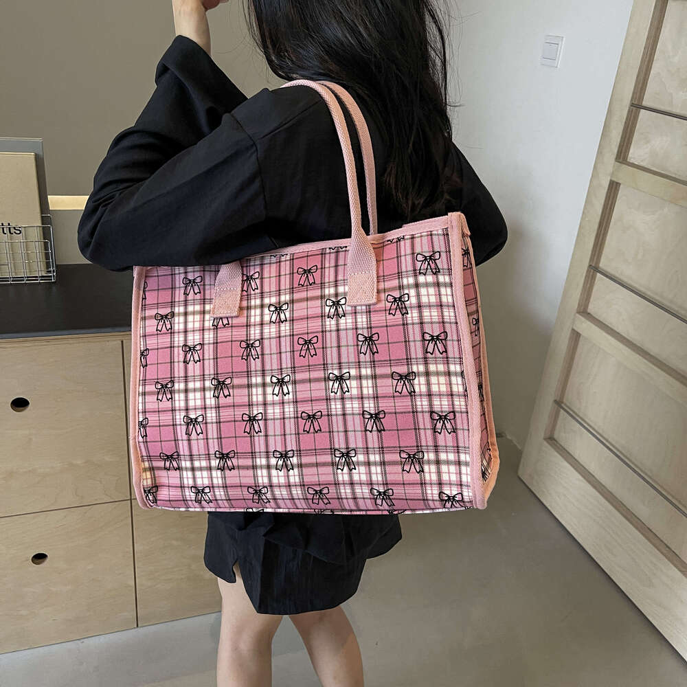 Designer Bag Checker-Carried Shopping Bag Canvas Bag Women's 2024 New Large Capacity Lightweight Travel Bag Men's Tote Bag Fitness Bag