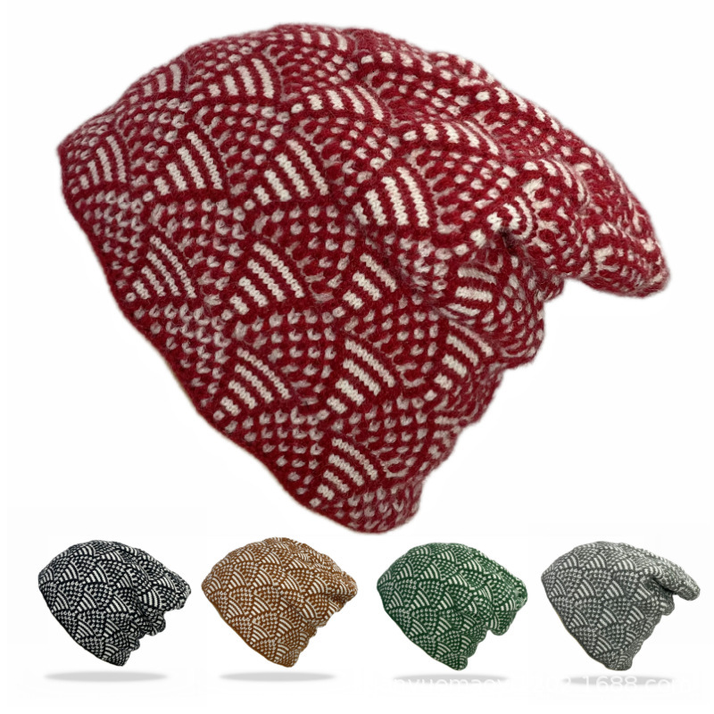 High quality design, men and women New Warm Ear Protection Thick Knitted Hat Casual Fashion Grid Windproof Skiing Jacquard Hoodie