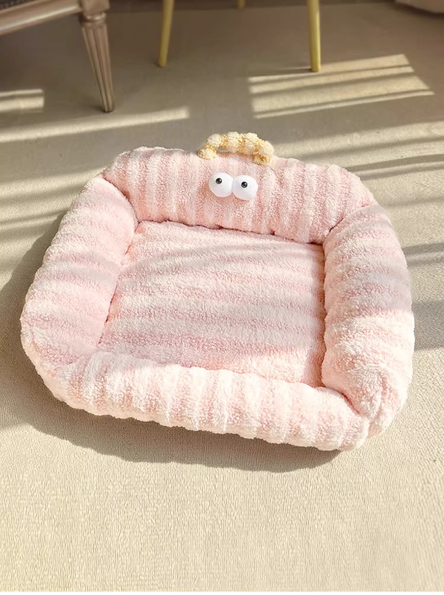 Dog Nest Winter Warm Pet Sofa Small Dog Sleeping Mat Soft Cushion Winter Dog Special Bed Internet Red Cat Nest 59
