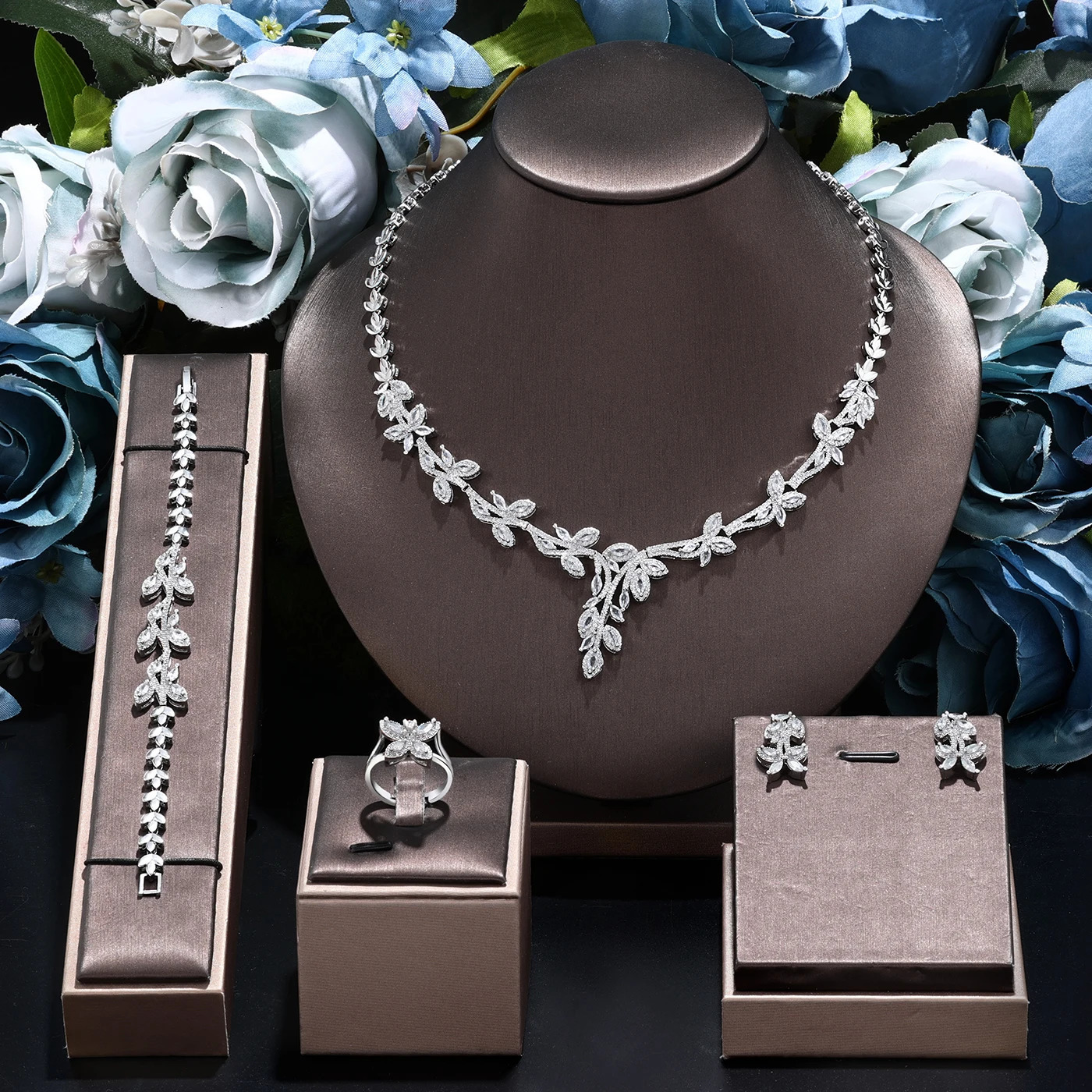 Fashionable 4-piece wedding jewelry set suitable for womens wedding parties zirconia Dubai bride jewelry set 241106
