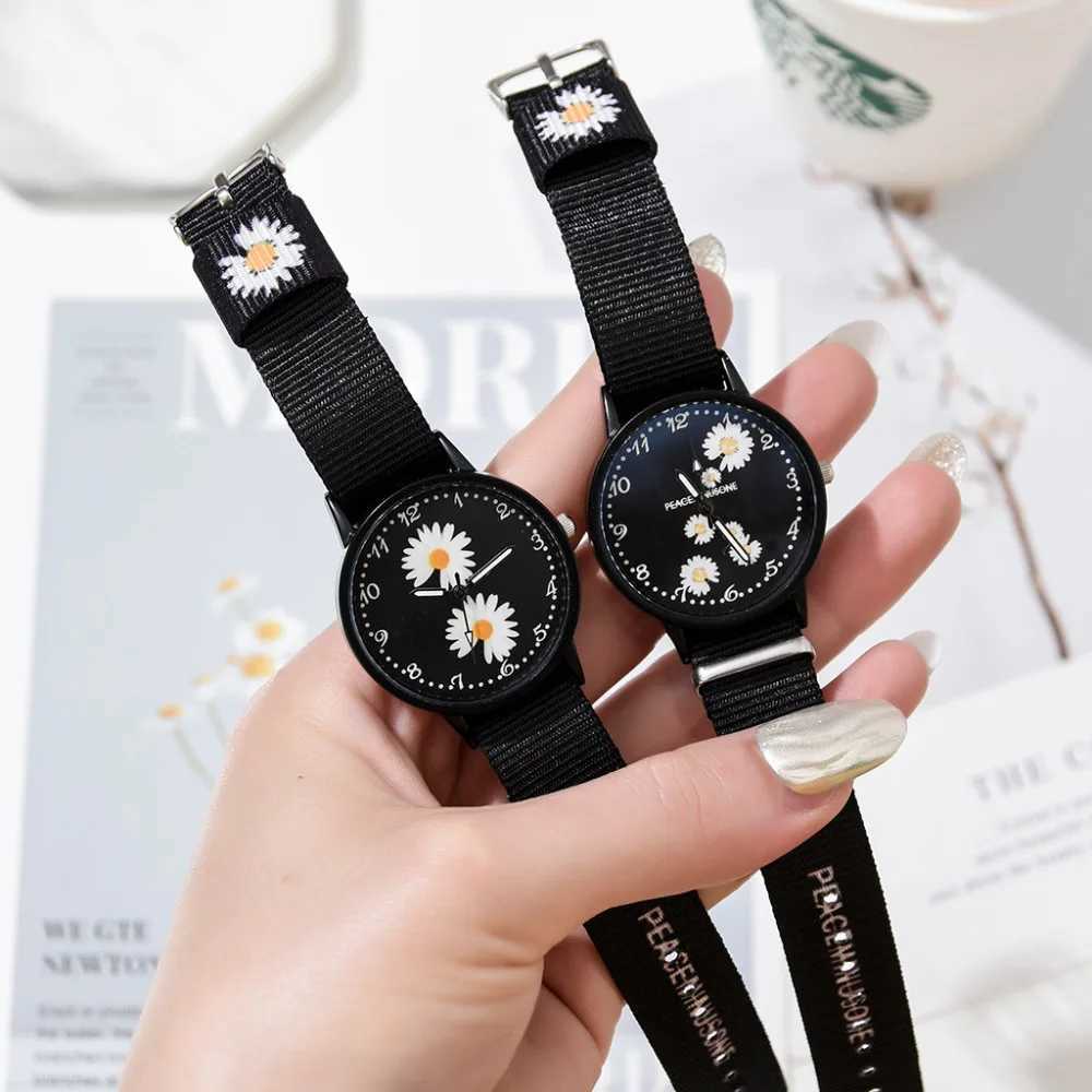 Wen Watch Nylon Strap Chrysanthemum Womens Watch Fashion Watch Bracelet Set Quartz Clock Hot Stainless Steel Relogo Womens Watch X241106