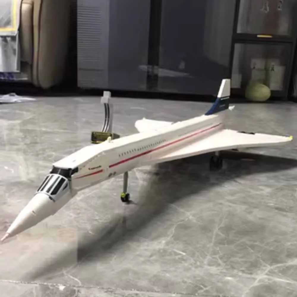 Free shipping Blocks 10318 Concorde Airbus Building Block Technology 105CM Aircraft Model Brick Childrens Education Toy Christmas Gift