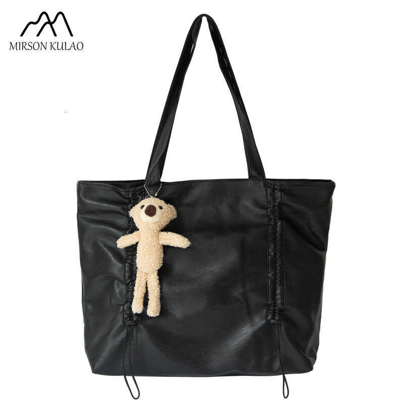 2024 New Fashion College Campus Handbag With Simple Autumn And Winter Folds Large Capacity Shoulder Bag