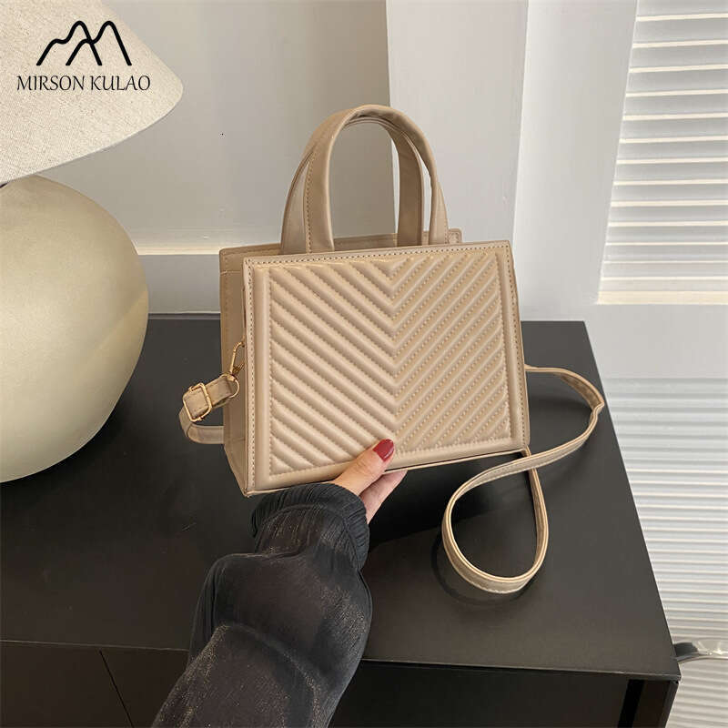 Simple Women 2024 Fall New Single Shoulder Casual Simple Fashion Underarm Bag