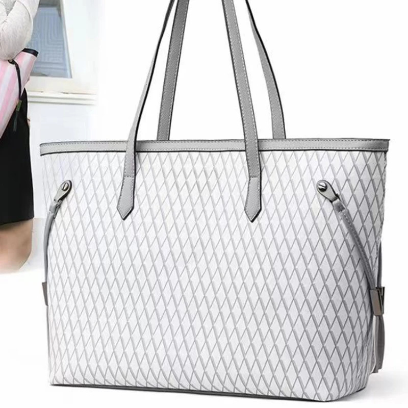 Large Capacity Handbag Niche Tote Bag Highgrade Womens Allinone Shoulder Underarm 250325