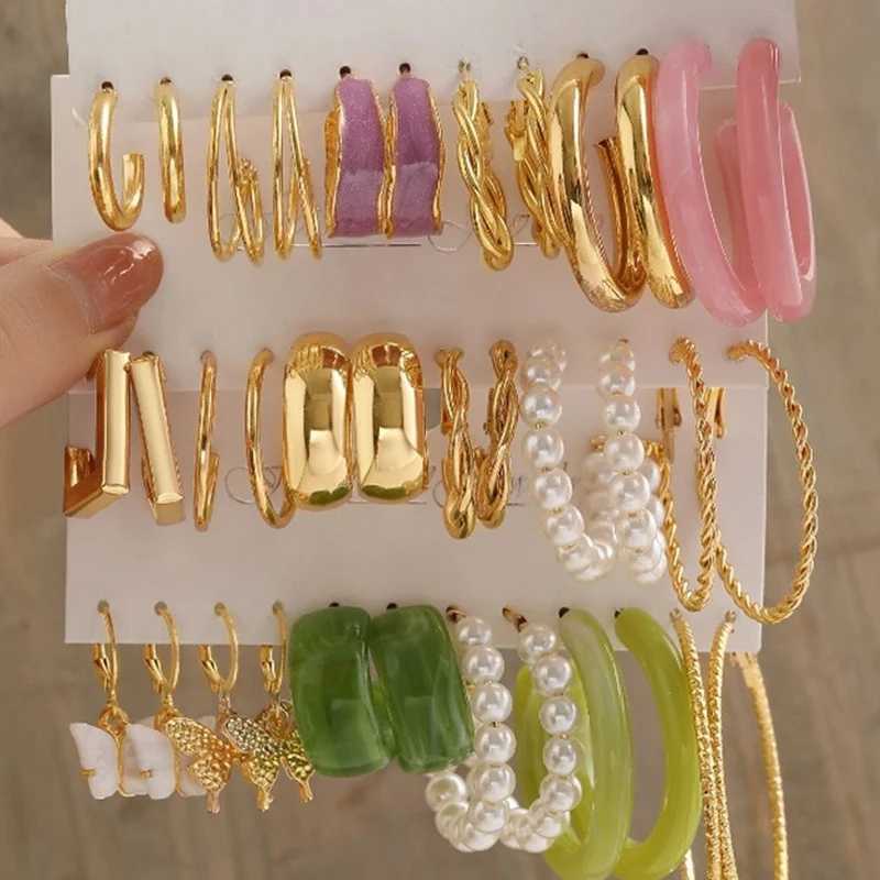 New Gold Earring Set Bohemian Vintage Color Acrylic Pearl Ring Earrings Suitable for Warm Fashion Jewelry Gifts 2024 New Edition X241106
