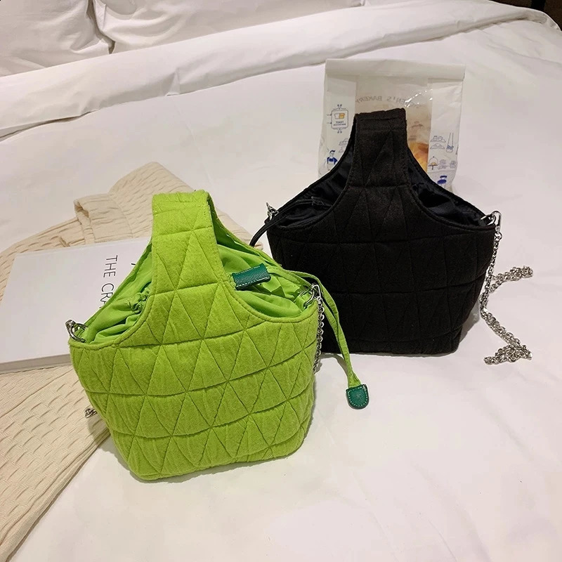Simple All-match Winter Large Capacity Womens Fashion Messenger Bag Shoulder Cotton Jacket Bags Sling Bag In A Jacket 241105