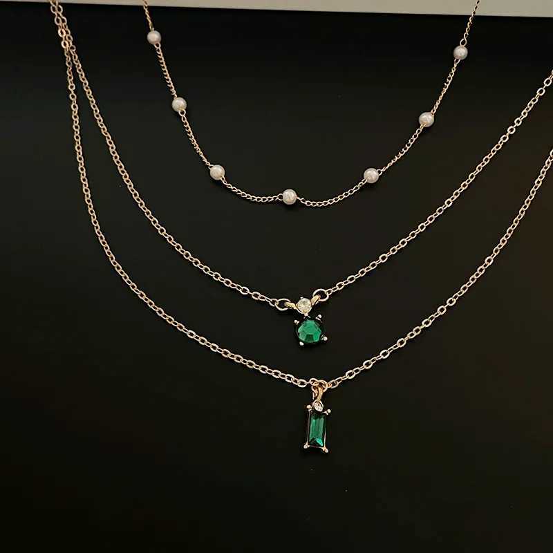 Simple stacking retro imitation jade green pearl Mti layer necklace used for warm fashion jewelry accessories birthday gifts X241106