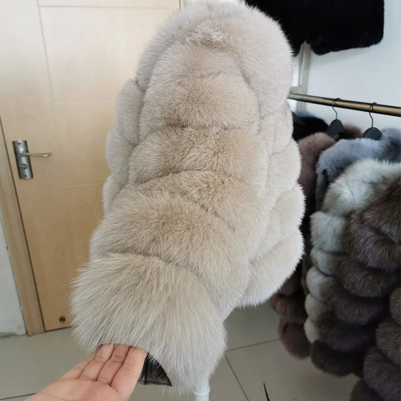 Maomaokong 2024 Natural Real Fox Fur Coat Women Winter Warm Fur Jacket Detachable Long Sleeves Female Vest Furry Coats 241106