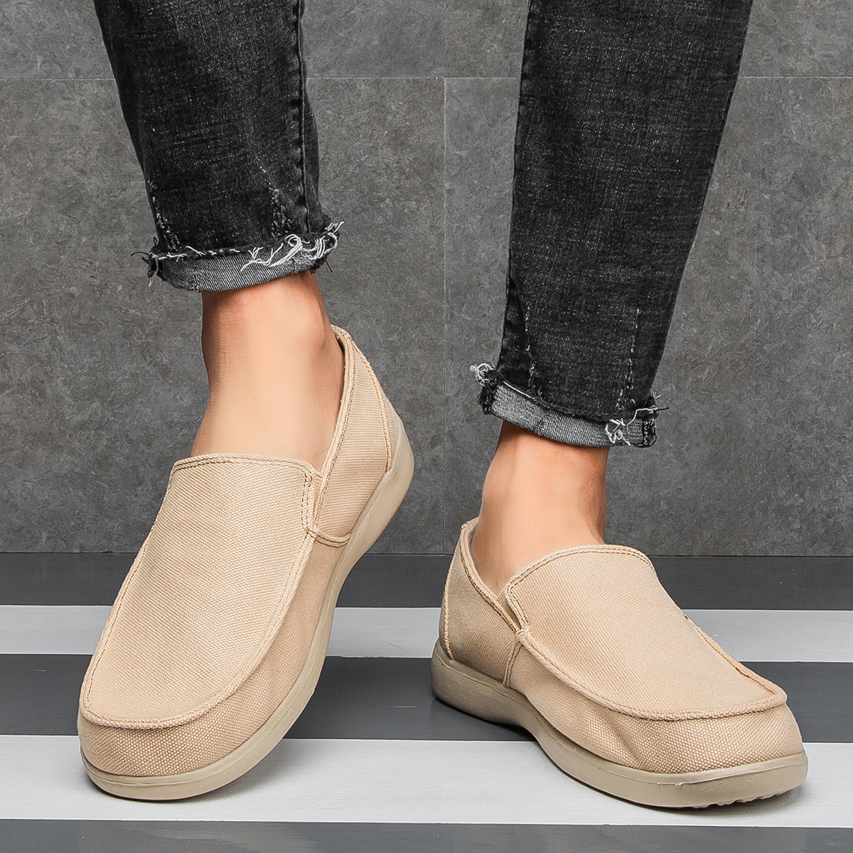 Plus Size Casual Low Top Sneakers, Men's Breathable Lace-up Athletic Sports Shoes 4