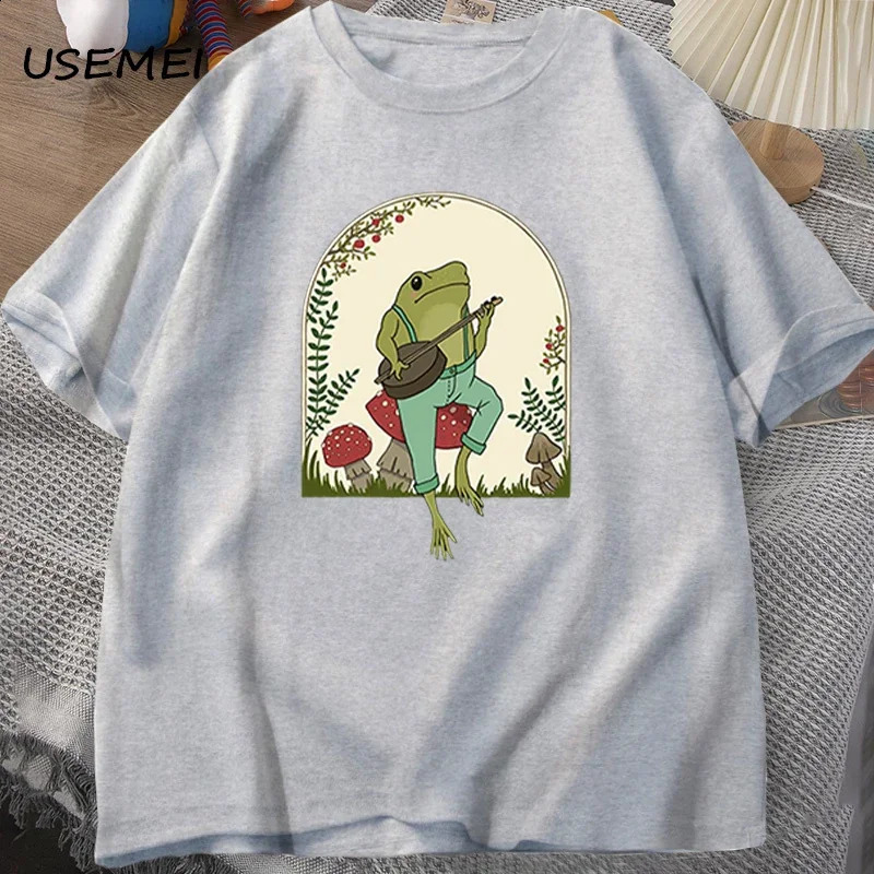 Cute Cottagecore Tshirts Aesthetic Frog Playing Banjo on Mushroom T Shirt Men Summer Cotton Short Sleeve Tee Mens Clothes 240402