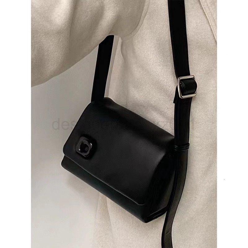 Fashion Classic Bag Designer 10a Top Nikiduncks Woman Handbagevening Bags Small Square 2024 New Style Popular This Year Highend Niche Te