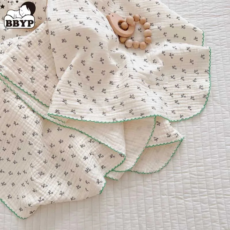 2-3 layers of baby blankets with bear dot printed cotton gauzy plain weave swaddle packaging born crib sleeping blanket 241106