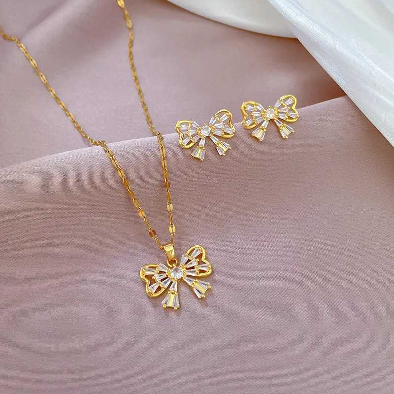 Light Luxury Swan Zircon Jewelry Set Stainless Steel Pendant Necklace Earrings Party Gift X241106