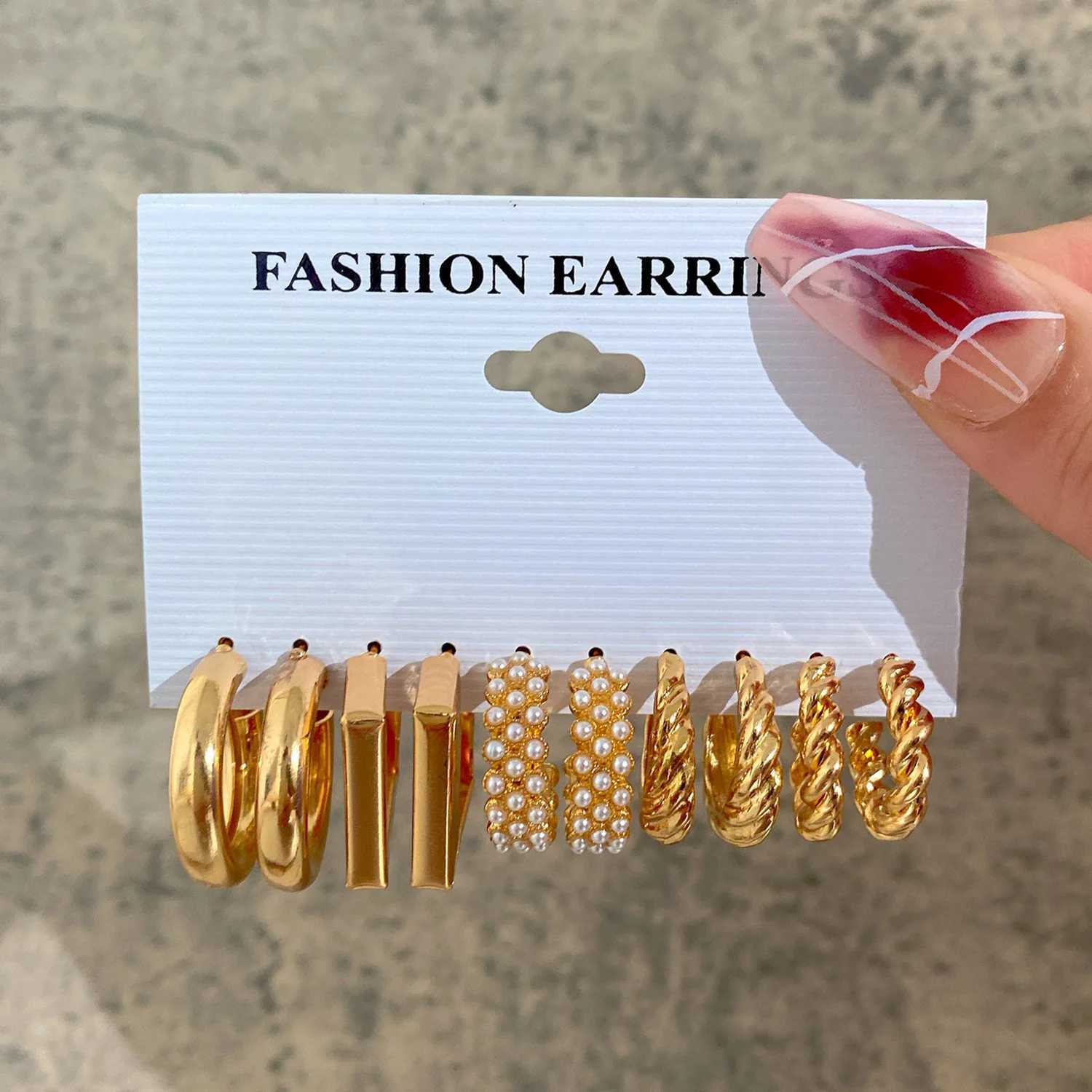 Golden Retro Ring Earring Set Suitable for Warm Wave Lotus Metal Rings Geely Twist Pearl Pendant Earrings Fashion Jewelry Gifts X241106