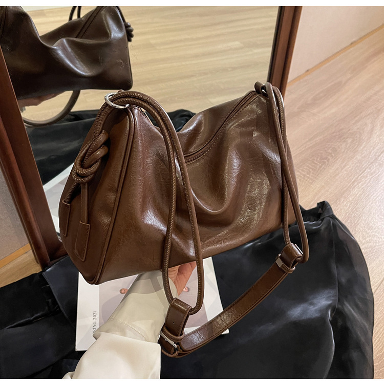 This Year's Popular Women's Large Capacity New Autumn Versatile Crossbody Commuting Pillow Bag Designer Bags Handbags Women