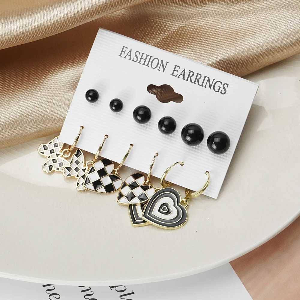 WIFE Retro Geely Plaid Pendant Earring Set Suitable for Warm Fashion Black and White Latte Earrings 2022 Jewelry X241106