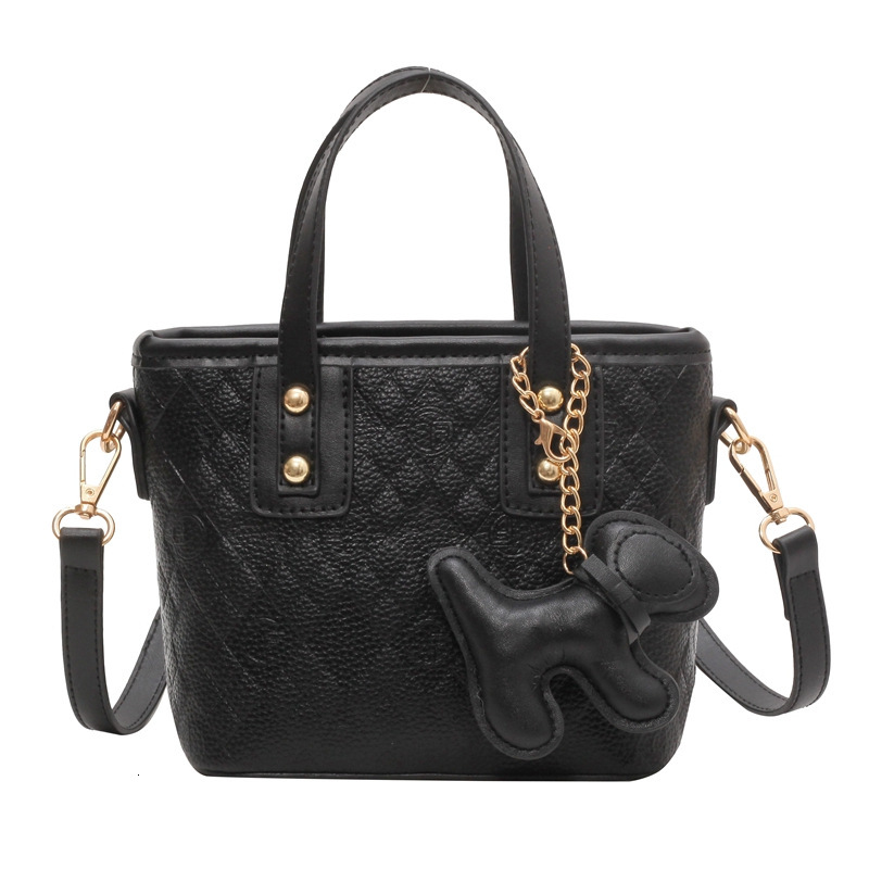 The new designer's popular women's small and textured multifunctional crossbody bag is a niche portable bucket bag fashion bag