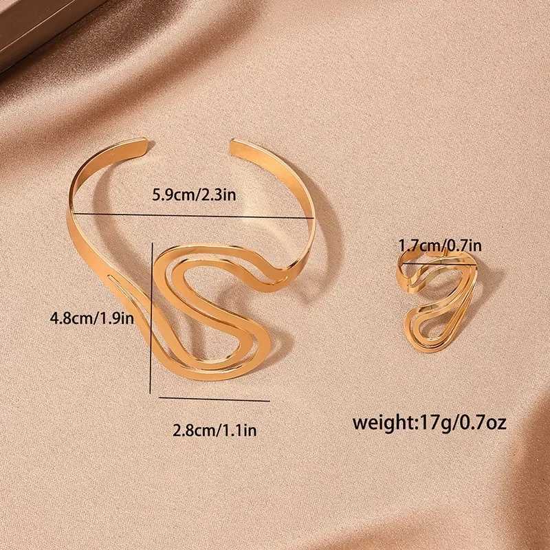 2024 Fashion S-shaped alloy galvanized open bracelet and ring set suitable for womens snake line jewelry Wen X241106