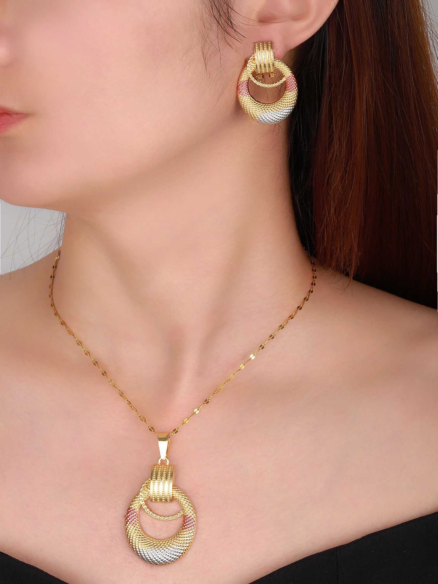 Exquisite stainless steel chain Geely pendant necklace stud earrings for Wen Fashion Party jewelry set accessories X241106