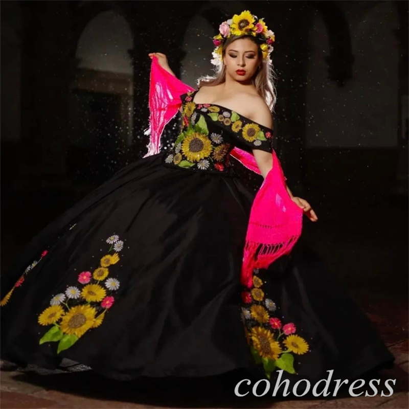 Black Mexican Quinceanera Dresses With Sunflowers Embroidery Luxury Beaded Vestidos De 15 Xv Anos Cosplay Vestio De Novias Off Shoulders Plus Size Swe