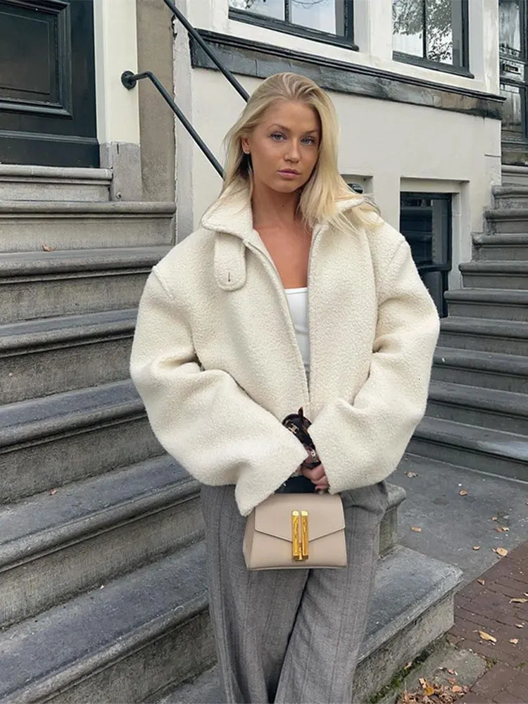 White Fashion Zipper Lamb Wool Jacket For Women Chic Lapel Long Sleeve Loose Cropped Coat Female Fall Winter Casual Outwear 2024 241106