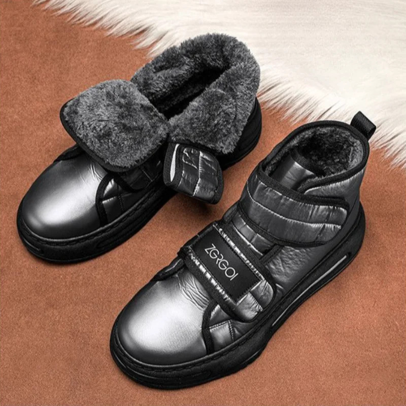 2025 New Designer Men's Snow Boots Winter Outdoor Anti Slip Snow Boots Retro Warm Sports Air Cushion Casual Men's Shoes