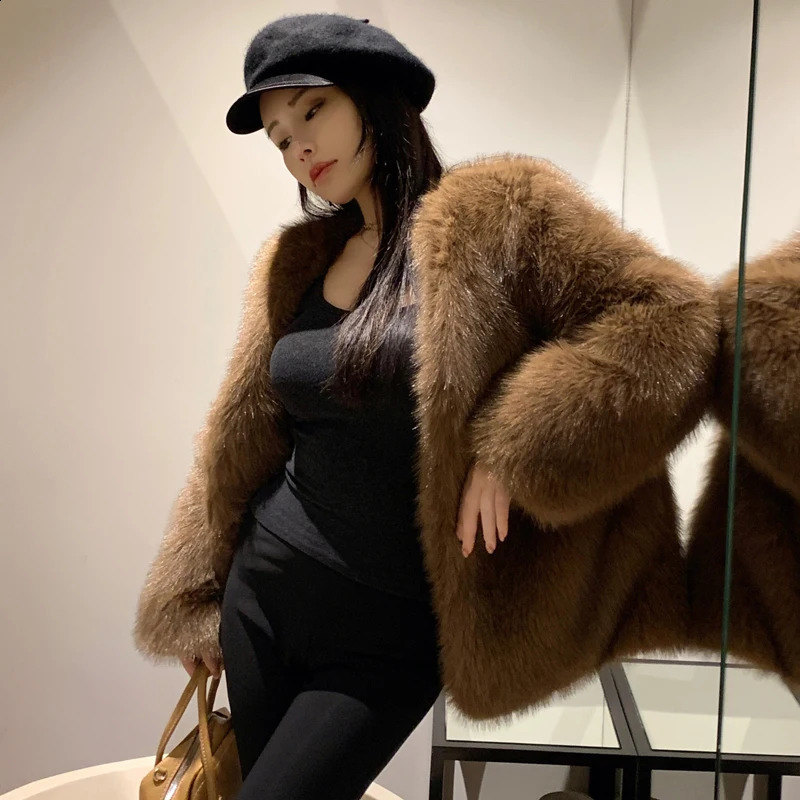 High End Winter Autumn Warm Faux Fur Coats Women Loose Thick Korean Fashion Lady Fox Coat Long Sleeves 241104