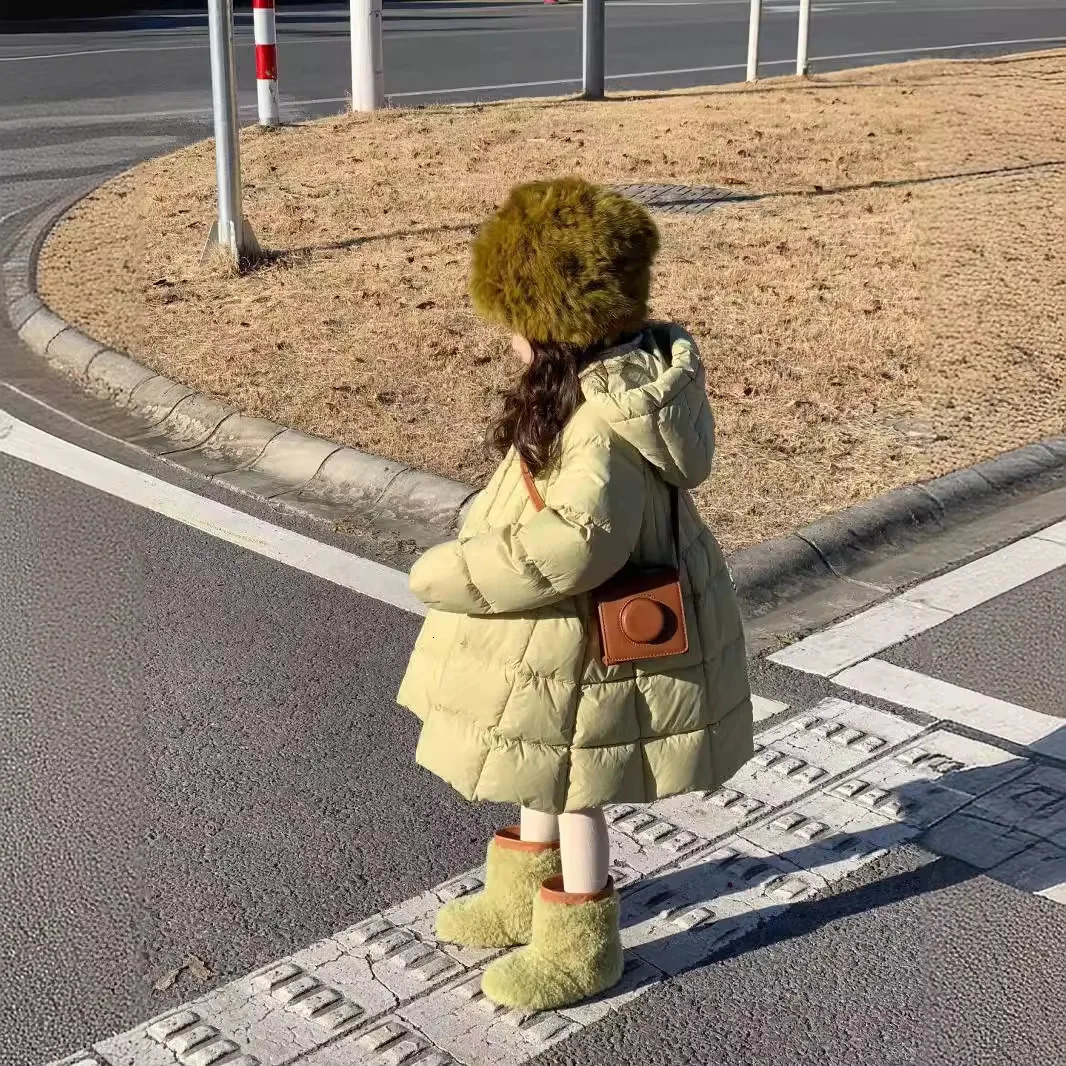 Winter Childrens Girls Parkas Loose Thick Plus Velvet Baby Girls Jacket Solid Warm Zipper Childrens Jacket 241106