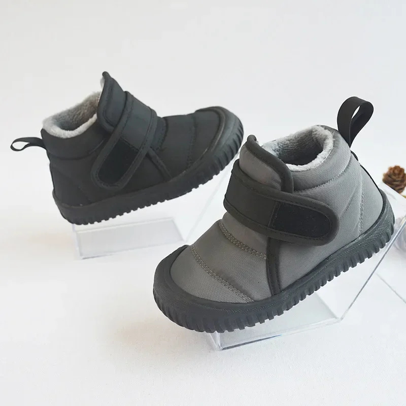Winter children velvets cotton shoes baby casual soft-soled warm cotton boots boys and girls fashion short snow boots 241106