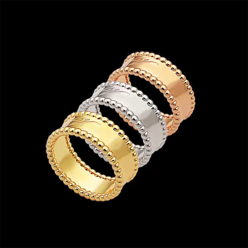 Classic Clover Ring Brand New Signature Ring Fashionable Luxury Men and Women's Wedding Ring Designer 18K Gold Jewelry Gift