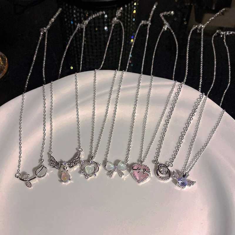 Y2K crystal bow angel wing pendant necklace suitable for warm sweet and cool girls Kravik chain fashionable and aesthetic jewelry accessories X241106