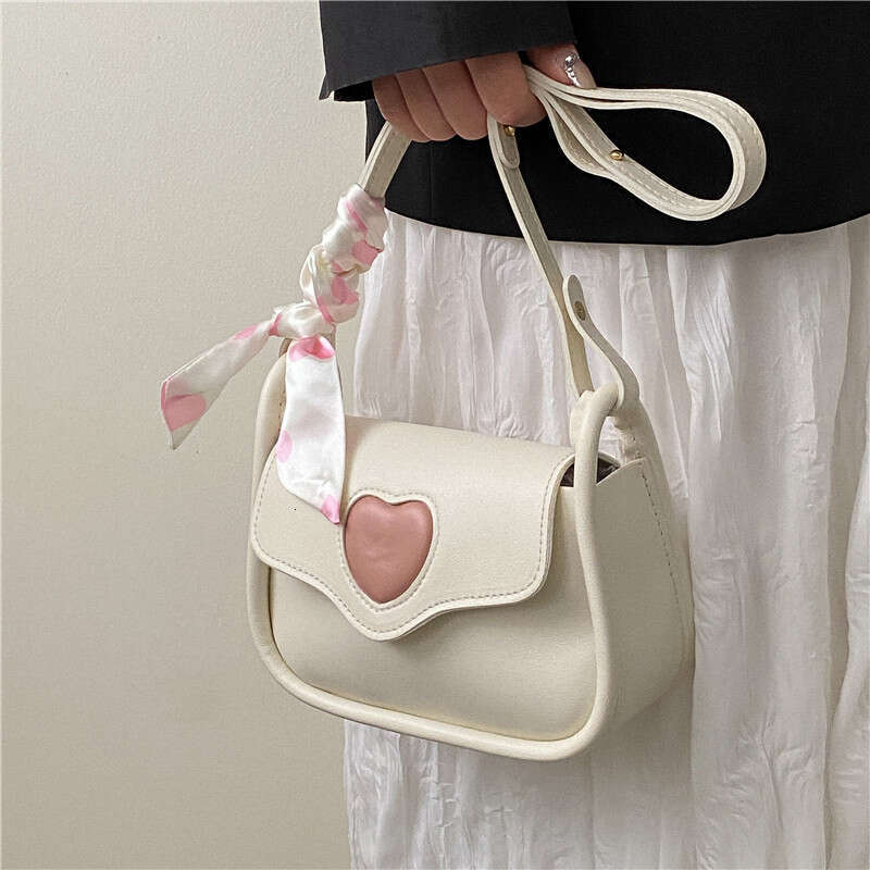 Designer Bag New Design Sling Bag Women Korean Style Cute Shoulder Bag Soft Leather Crossbody Bag Underarm Bag