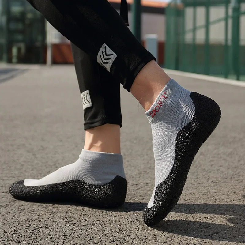 Neutral multifunctional sports shoes Wading Water shoes lightweight running shoes socks Aqua shoes ultra light swimming beach barefoot shoes241106